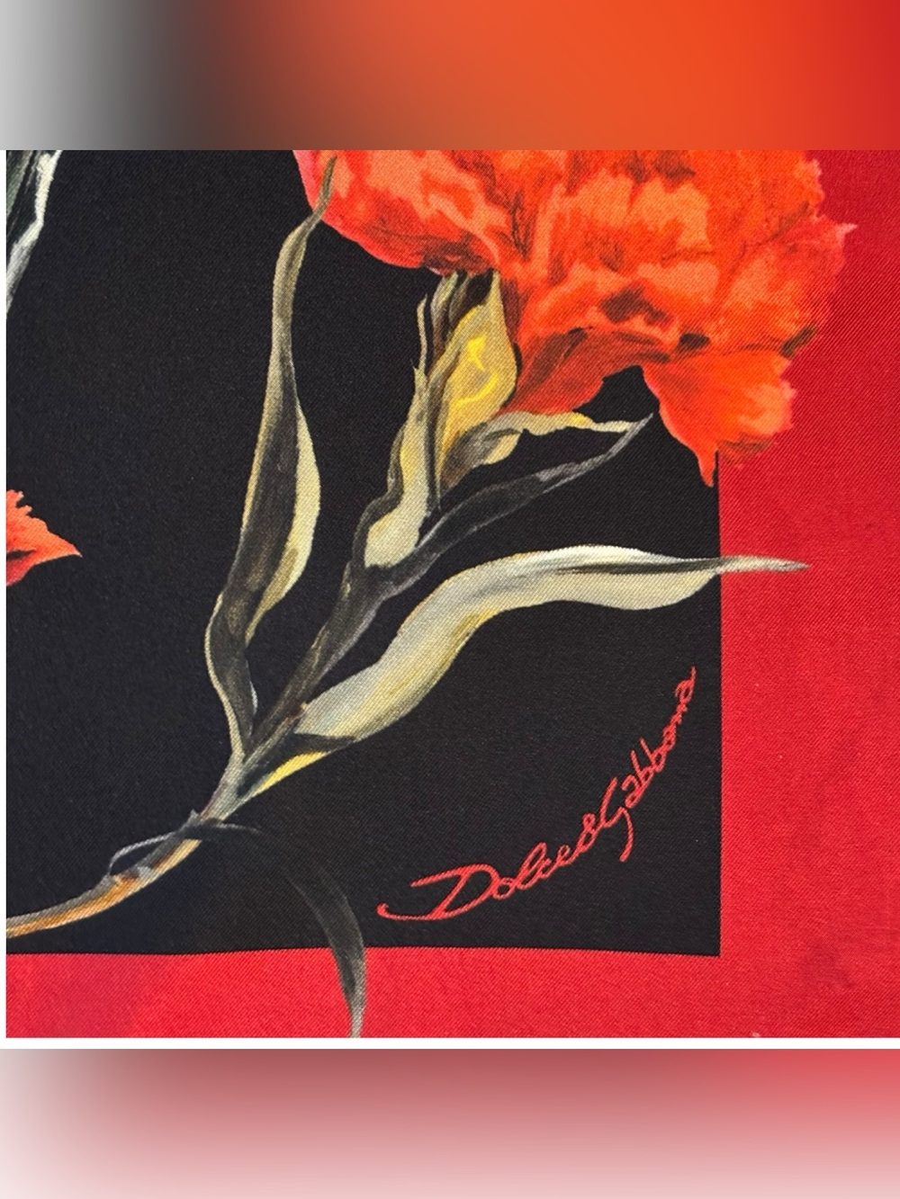 Dolce & Gabbana Red Carnation Fondo Nero Silk Scarf 70cm Square Made in Italy - Picture 5 of 10